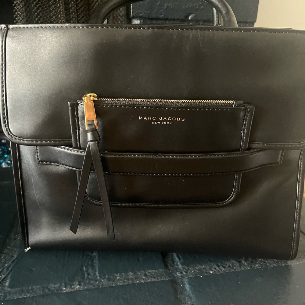 Marc Jacobs Leather Purse EUC